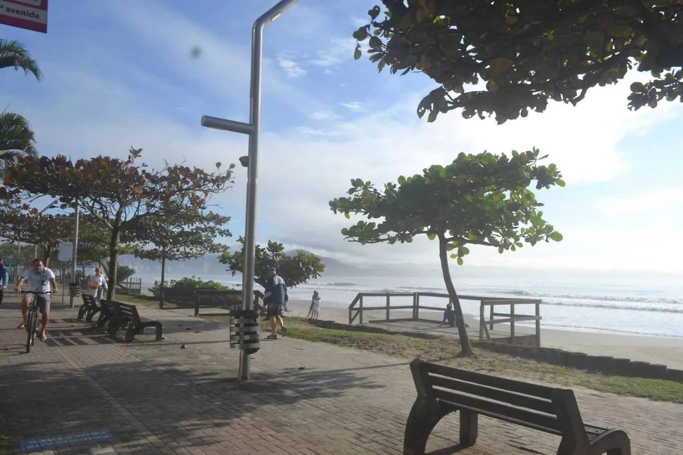 Otimo Apto Com Wifi A 550M Do Mar Em Itapema Sc